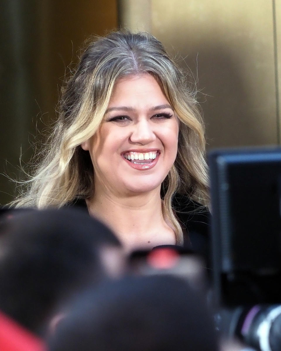 Closeup of Kelly Clarkson