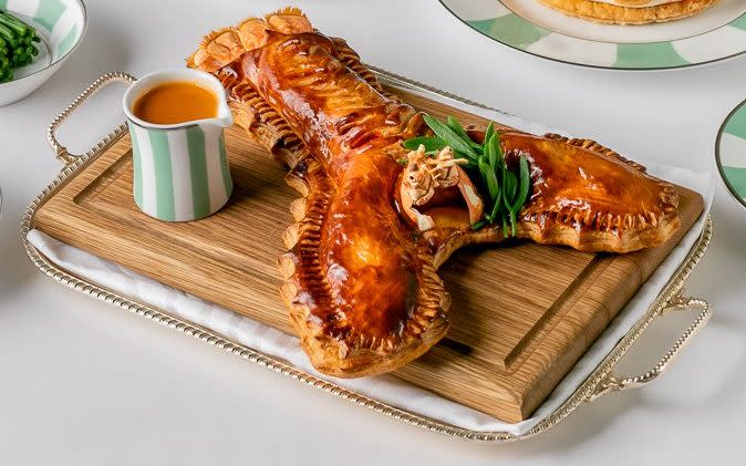 Claridge's lobster wellington