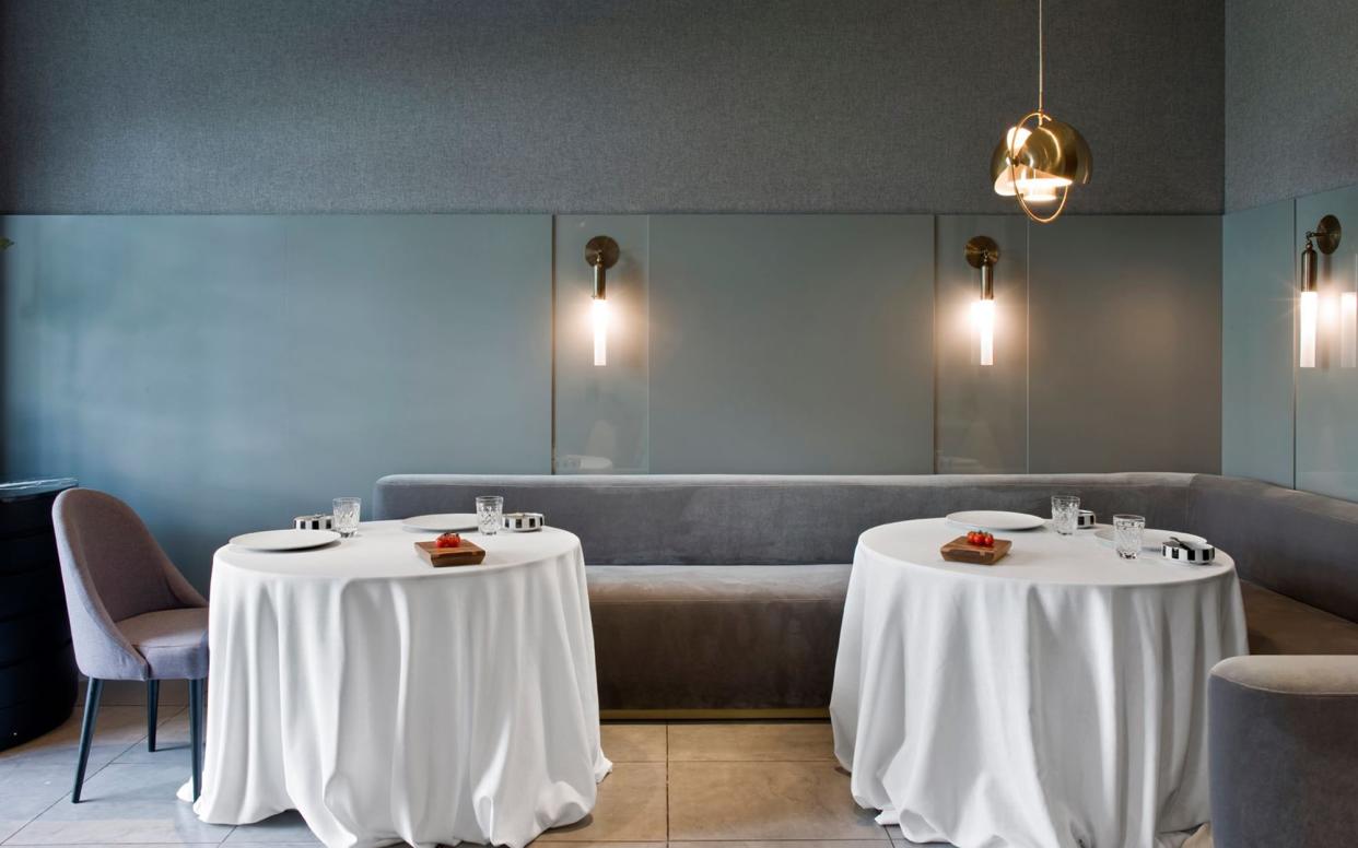 Hotel Único's glamorous restaurant is run by catalan chef Ramón Freixa, and is home to two Michelin stars