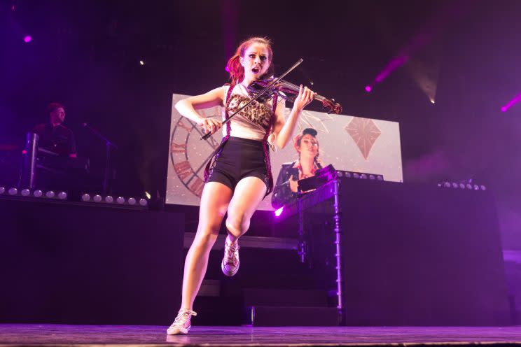 Lindsey Stirling en pleno concierto/Getty Images