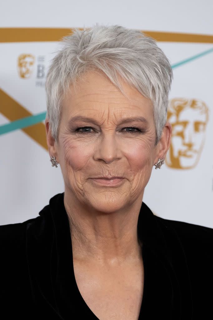 jamie lee curtis black blazer baftas