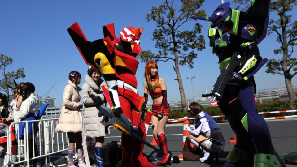 東京舉行的AnimeJapan 2014 動漫節期間，粉絲打扮成《新世紀福音戰士》裡的角色。美聯社