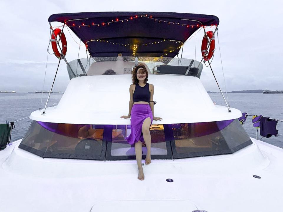 Sailing on Singapore's cheapest yacht for hire.