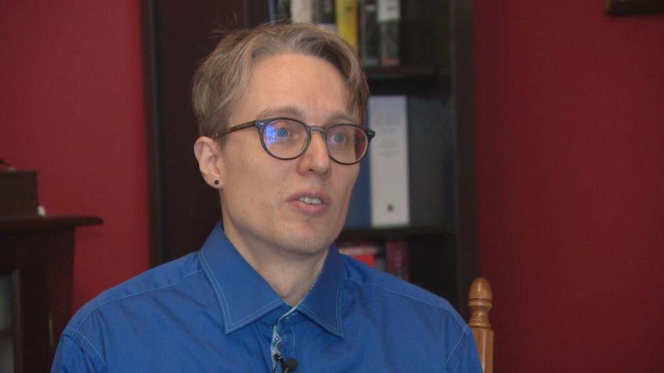 Neil McArthur, director of the Centre for Applied Ethics at the University of Manitoba, says Manitoba Liquor & Lotteries is not fulfilling its moral and legal responsibilities.