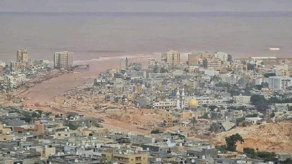 Una de las principales ciudades afectadas es Derna, con 100.000 habitantes, la cuarta más grande del país. Foto: X (Twitter) - @JShadab1