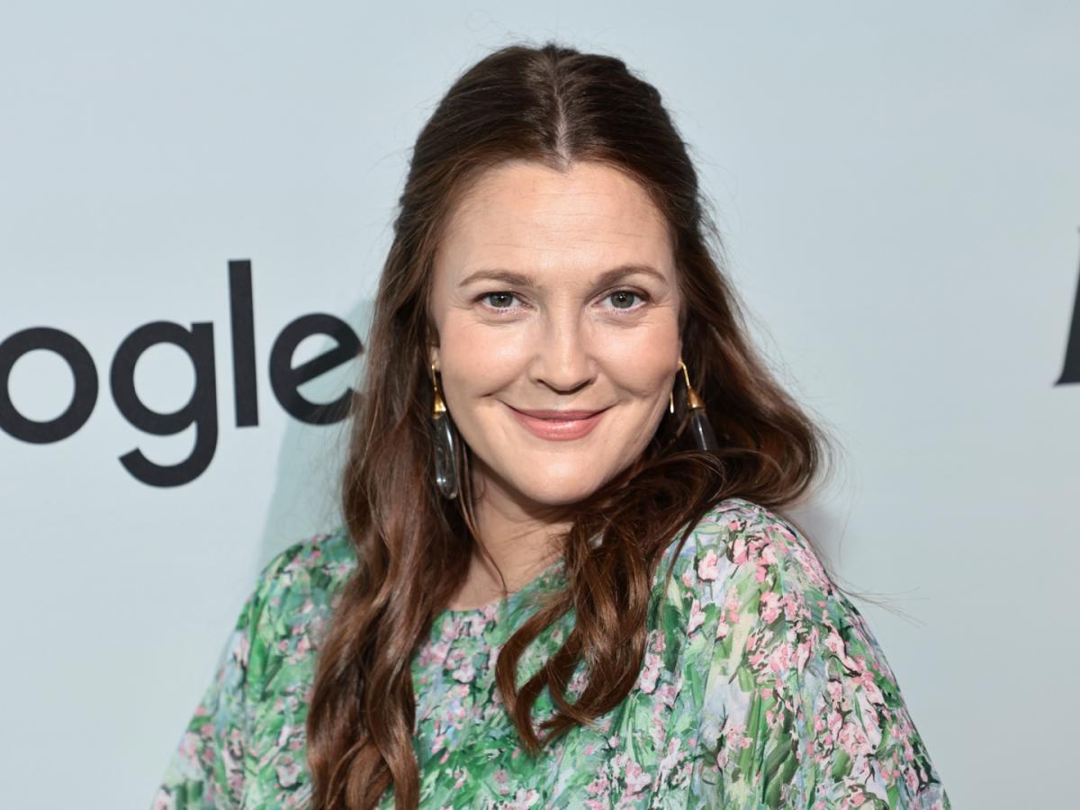 Drew Barrymore Added the Cutest Water Pitcher With Filtration to Her  Kitchen Line