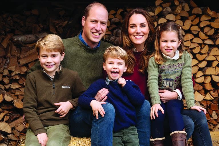 Kate Middleton junto al príncipe Williams y sus tres hijos 