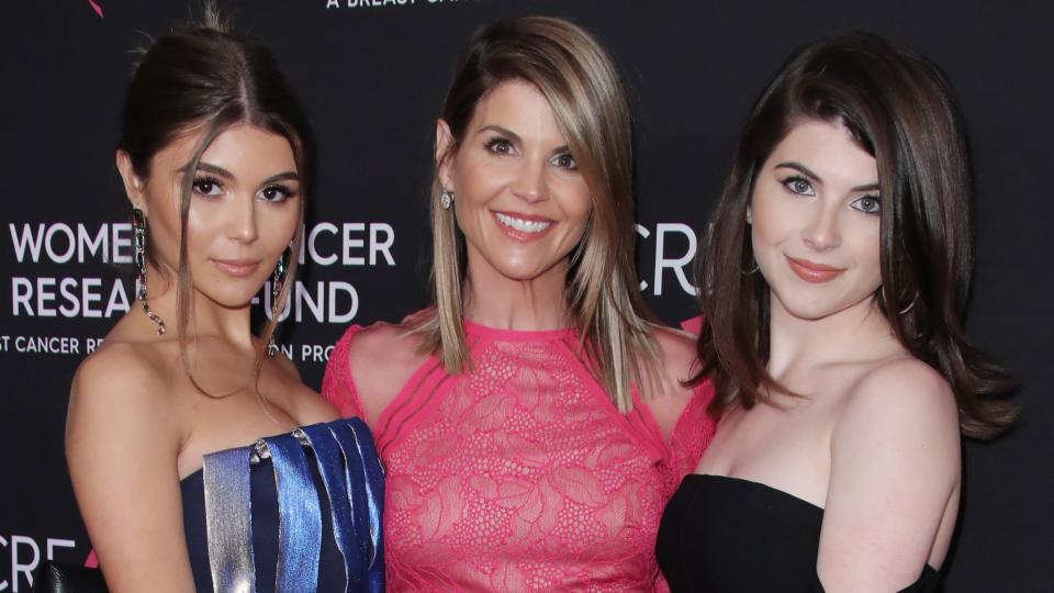 There May Be Evidence That Lori Loughlin&#39;s Daughters &#39;Acted to Advance&#39; Their Parents&#39; Crimes