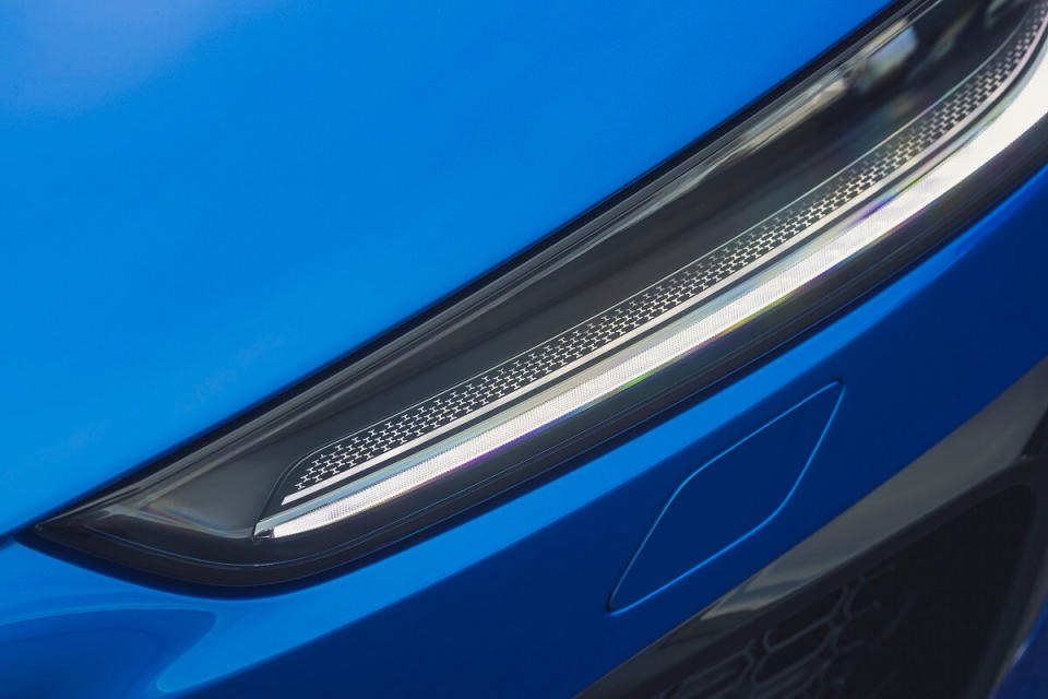 Jag_F-TYPE_21MY_Reveal_Image_Detail_Headlamp_02.12.19_02.jpg