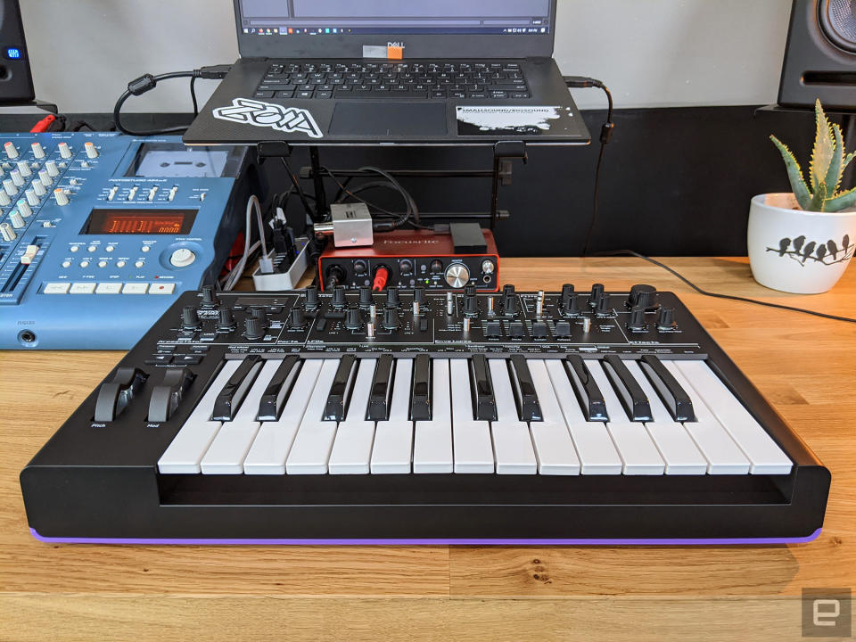 Novation AFX Station