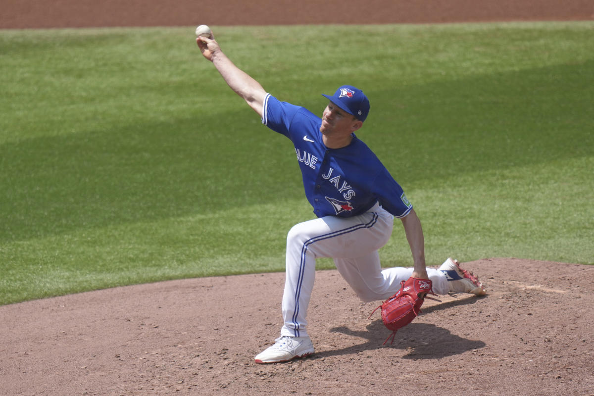 Romano blows 1st save at home as Orioles avoid Blue Jays sweep