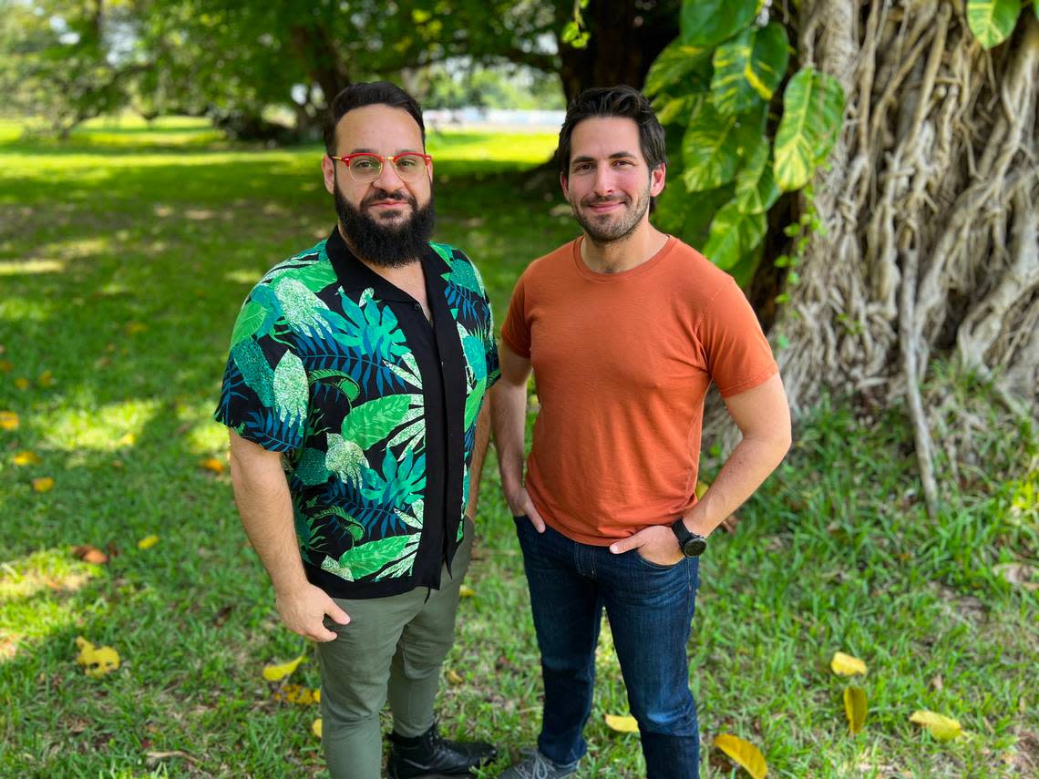 Kareem Tabsch, producer and director of ‘Gigante’, with Joey Daoud, his partner in the podcast ‘Paradise Lost, Crime in Miami’.