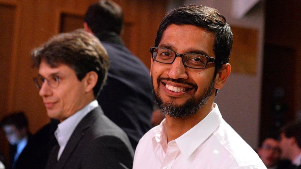 Sundar Pichai con Bruno Patino al fondo