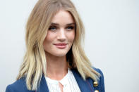 <p>Anche lei con 9,5 milioni guadagnati, Rosie Alice Huntington-Whiteley è nata a Plymouth il 18 aprile 1987. Dal 2010 ha una relazione con l’attore Jason Statham, con cui si fidanza ufficialmente nel gennaio 2016. (Credits – Getty Images) </p>