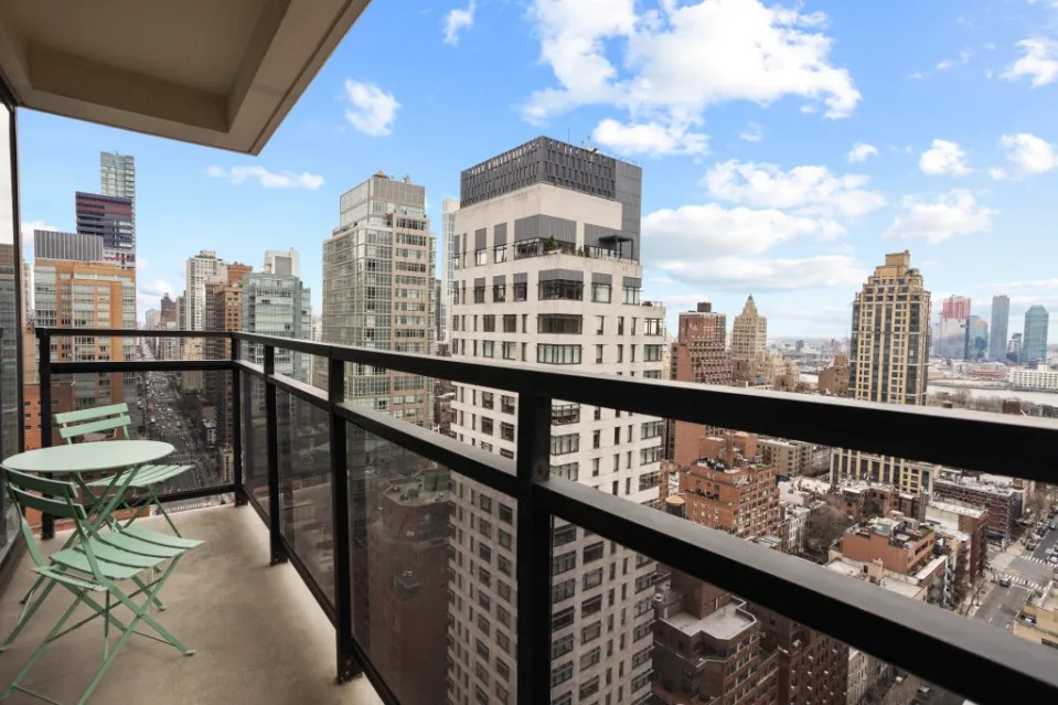 A private balcony. Russ Ross Photography, Inc.