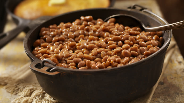 bowl of baked beans