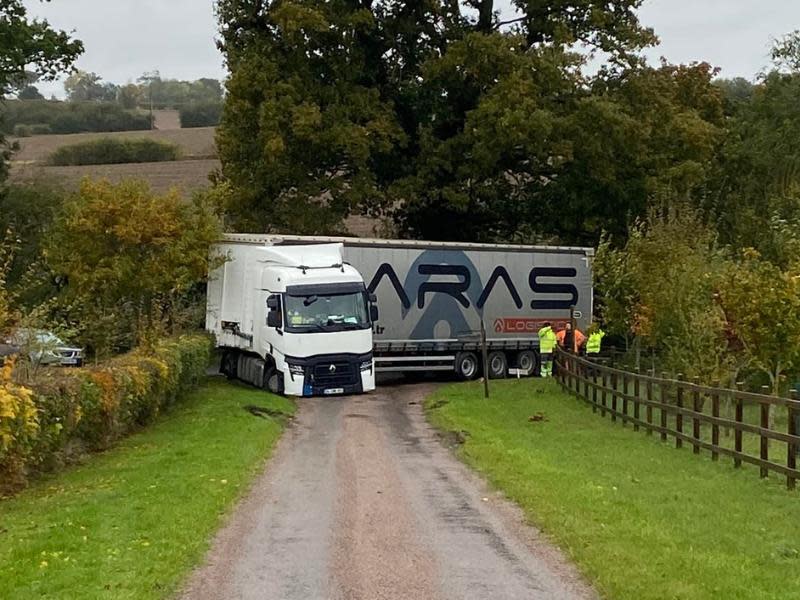 East Anglian Daily Times:  A lorry blocked the B1077 Aspall Road in Debenham for eight hours 