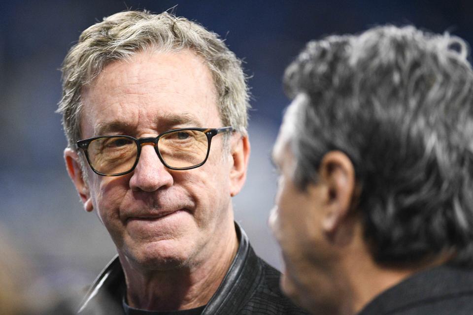 Tim Allen stands on the sidelines before the game between the Detroit Lions and the Chicago Bears at Ford Field in Detroit, Mich., Nov 28, 2019.