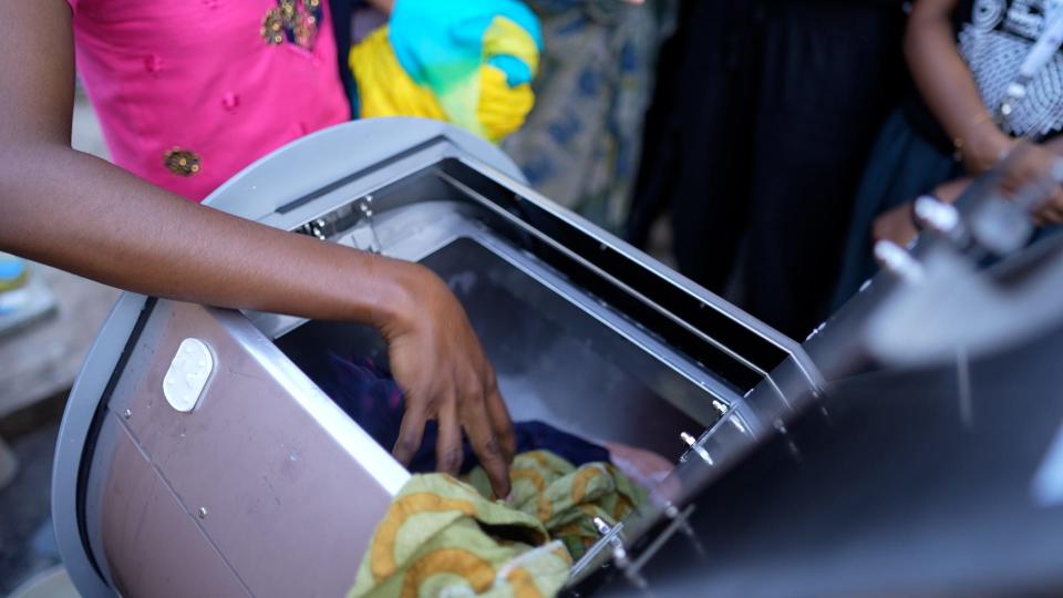 The Whirlpool Foundation partnered up with the Washing Machine Project to expand its washing machine delivery program to 150,000 people.