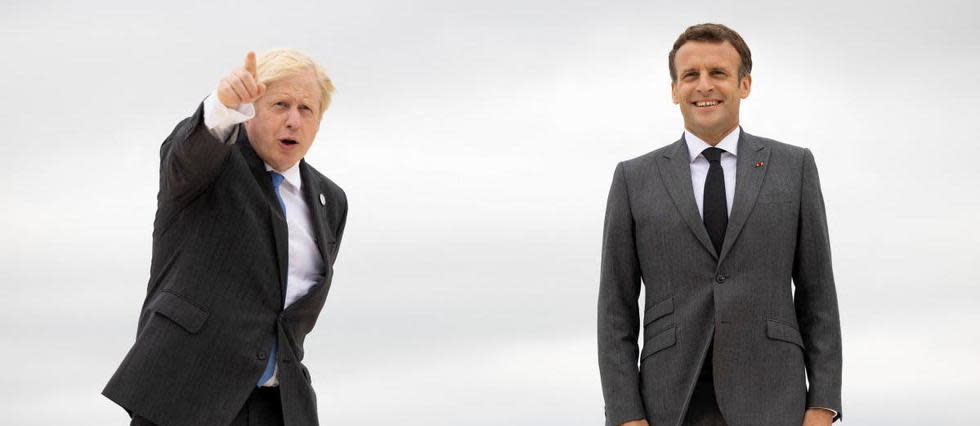 Emmanuel Macron a « fait savoir » à Boris Johnson lors d'un entretien téléphonique « qu'il attendait des Britanniques qu'ils coopèrent pleinement et qu'ils s'abstiennent d'instrumentaliser une situation dramatique à des fins politiques ». (Photo d'illustration).
