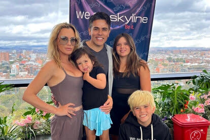 Teddi Mellencamp, Edwin Arroyave, and their children Isabella Arroyave, Slate Arroyave andCruz Arroyave at a Skyline Smart Energy event.