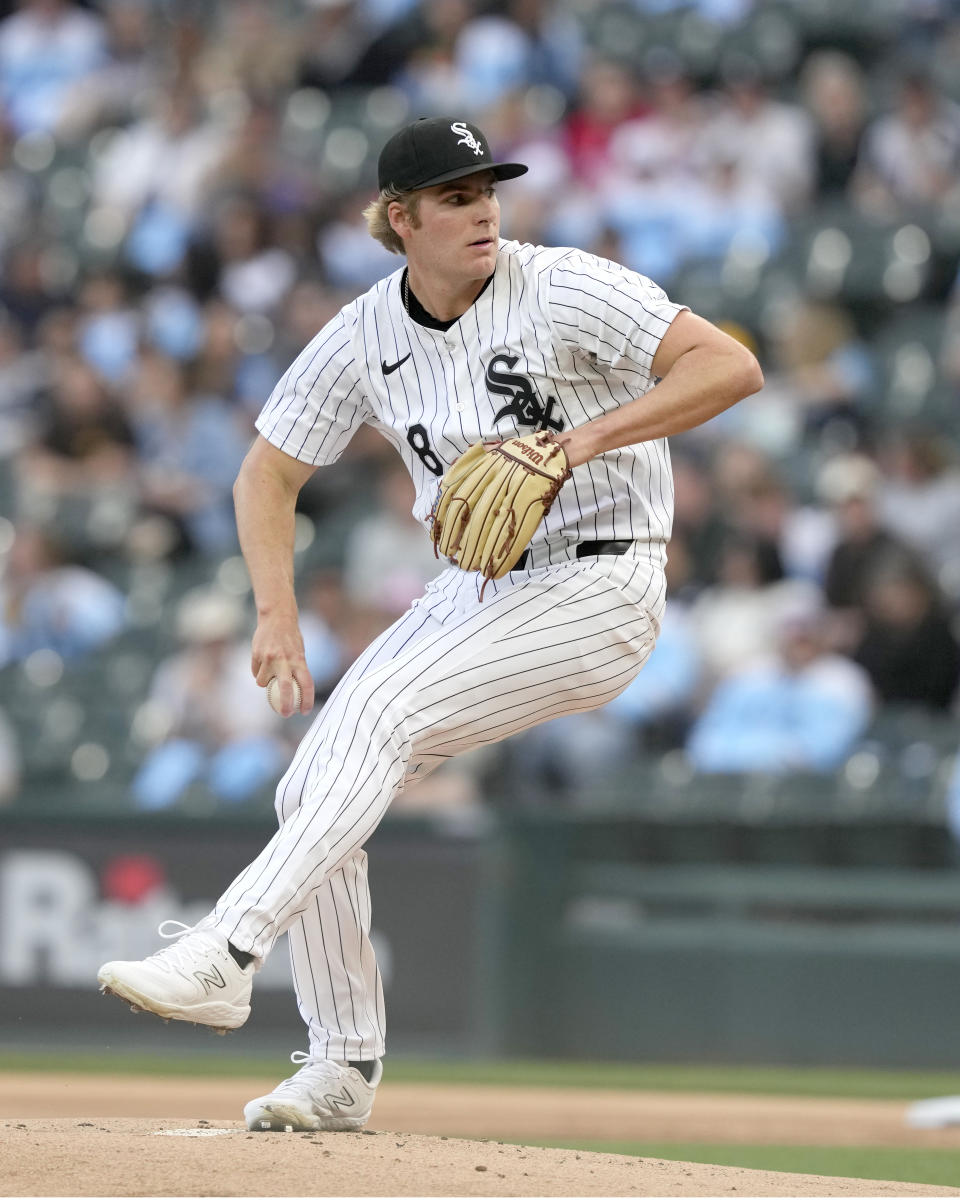 Chicago White Sox starting pitcher Jonathan Cannon winds up during the first inning of a baseball game against the Tampa Bay Rays, Saturday, April 27, 2024, in Chicago. (AP Photo/Charles Rex Arbogast)