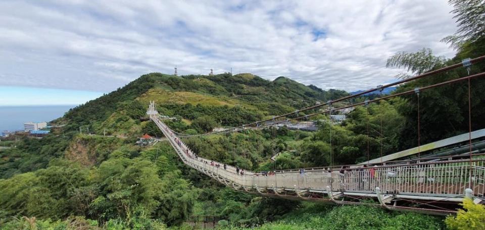 太平雲梯是全國最長單跨景觀吊橋。 （中華旅行社提供）