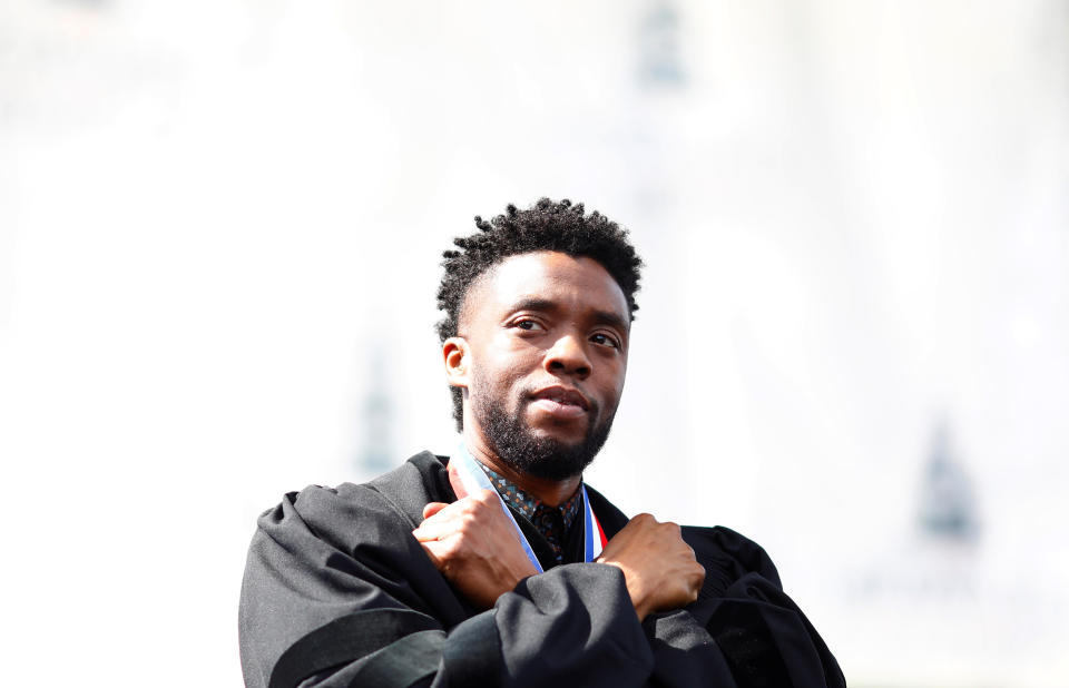 Actor Chadwick Boseman addresses the 150th commencement ceremony at Howard University in Washington. (Photo: Reuters/Eric Thayer)