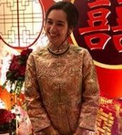 Emily有混血血統，外國生活長大，結婚時亦穿上裙褂，依足中國傳統。（IG圖片