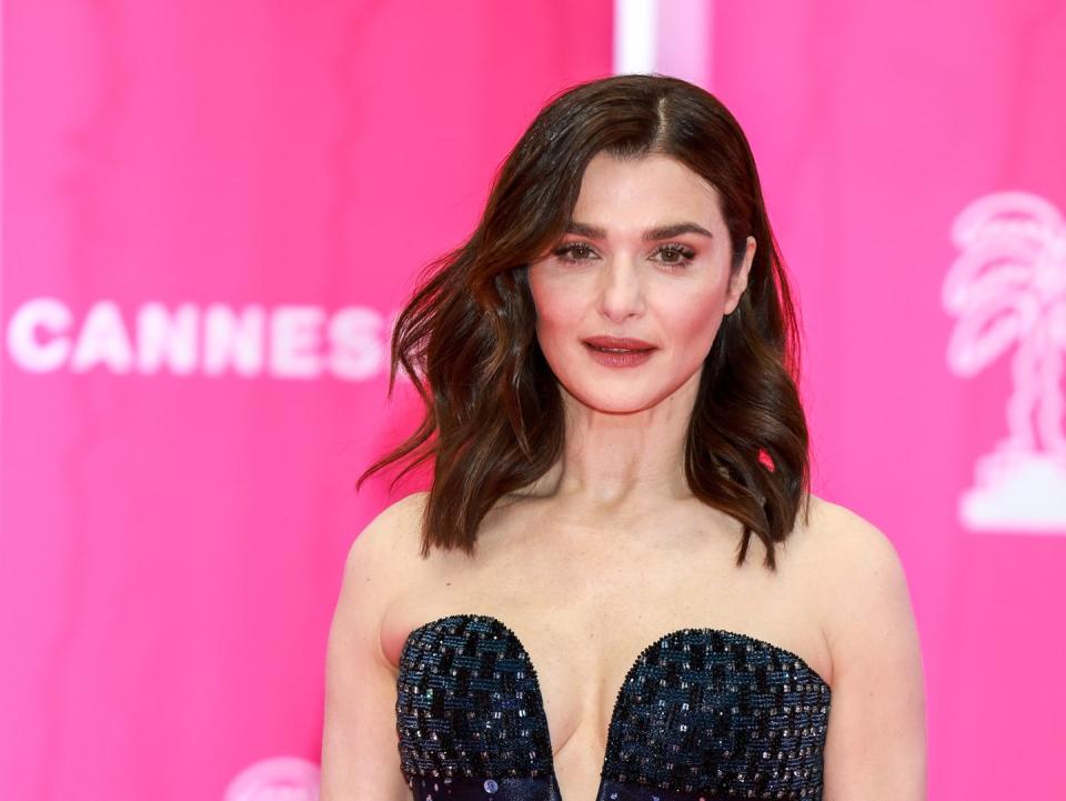 rachel weisz shimmering gown