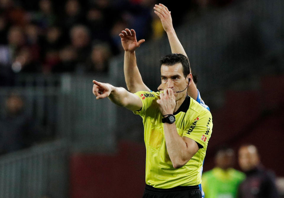 Soccer Football - La Liga Santander - FC Barcelona v Real Sociedad - Camp Nou, Barcelona, Spain - March 7, 2020  Referee Juan Martinez Munuera awards a penalty to Barcelona  REUTERS/Albert Gea