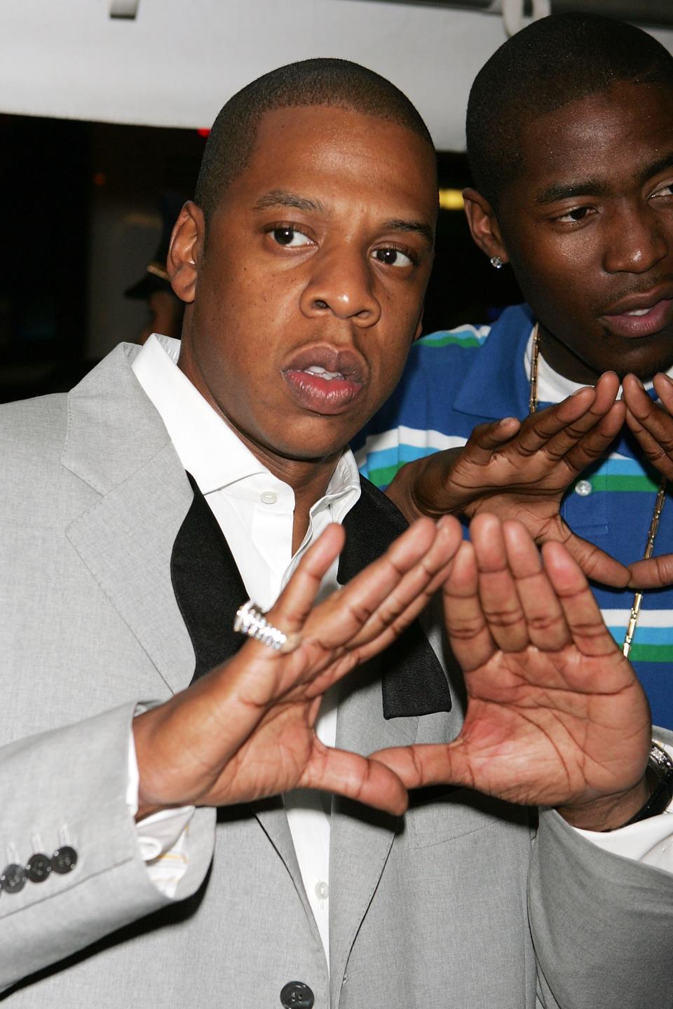 JAY-Z Throwing Up "Diamond" Sing