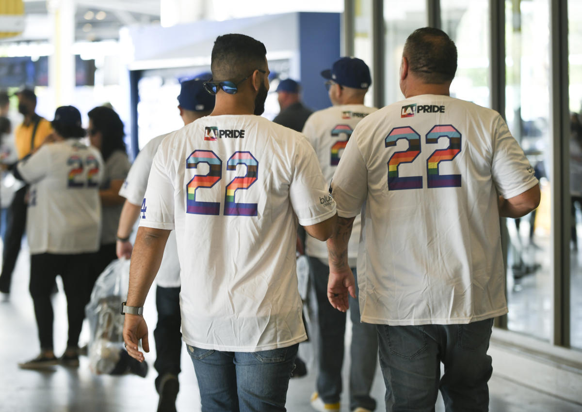 Several Tampa Bay Rays Players REFUSE To Wear LGBTQ Pride Night Patch 