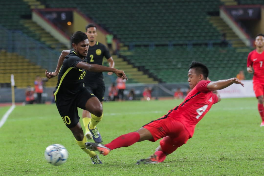 Despite leading 1-0 at half-time, the Young Lions allowed their Malaysian opponents to dominate the second half, leading to a 1-2 loss. (PHOTO: Fadza Ishak for Yahoo News Singapore)
