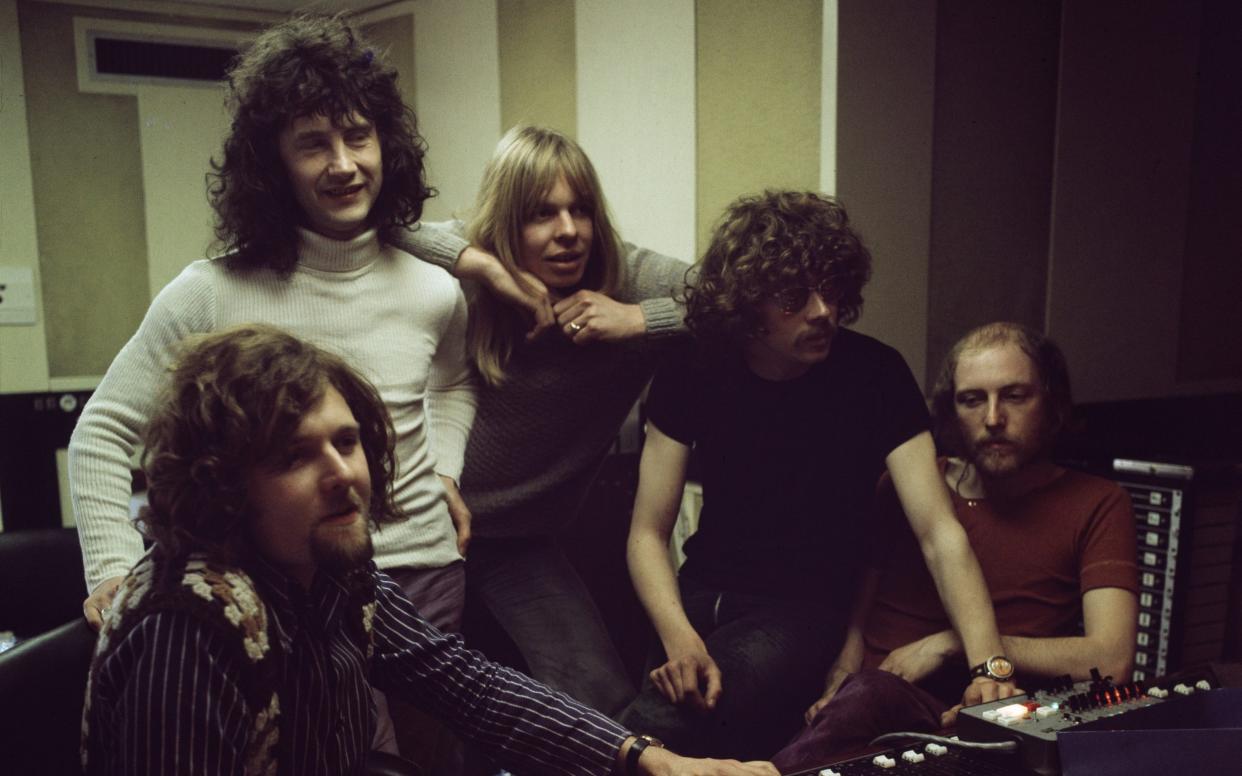 The Strawbs in 1971: Left to right: Dave Cousins, Tony Hooper, Rick Wakeman, John Ford and Richard Hudson - Michael Putland/Getty Images