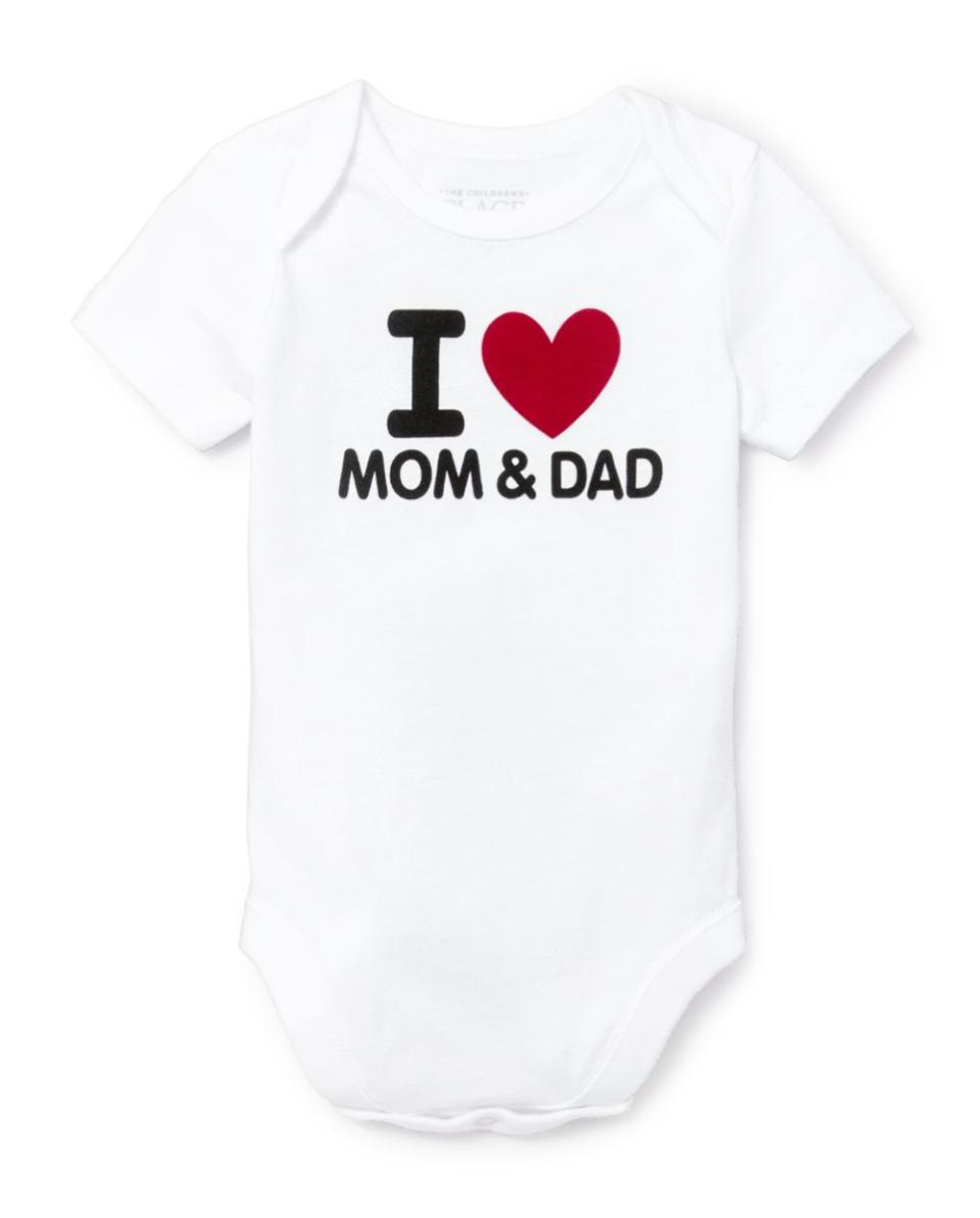 Unisex Baby Mom And Dad Graphic Bodysuit