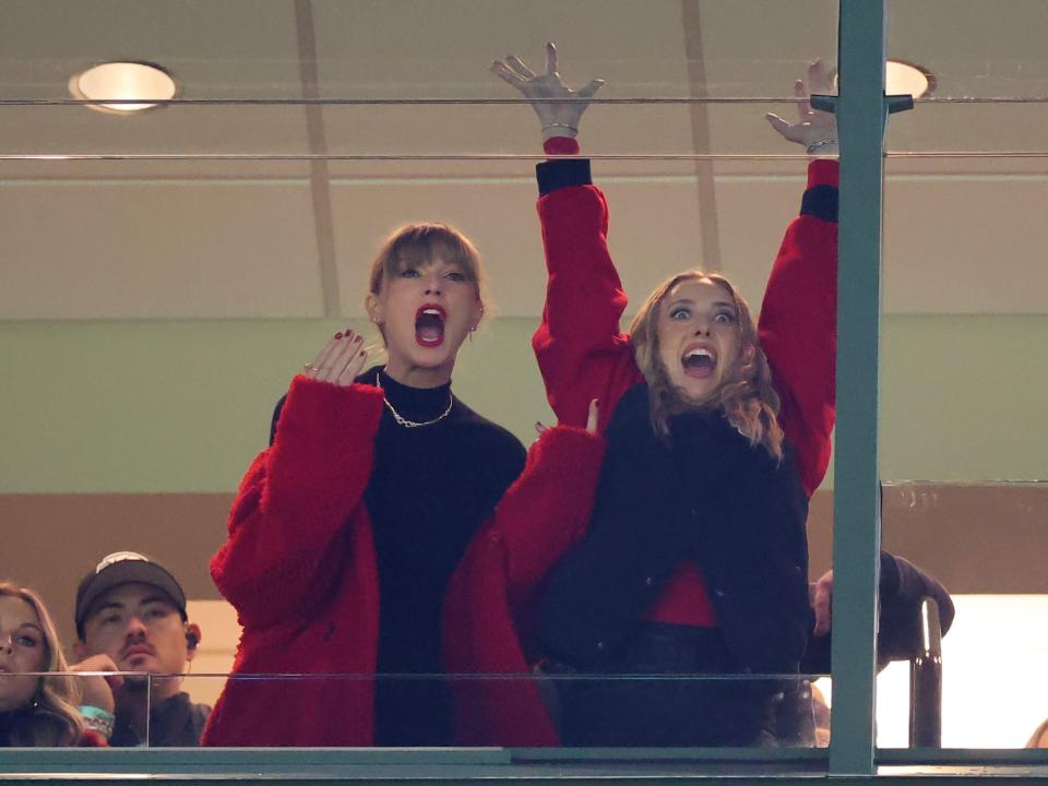 taylor swift brittany mahomes nfl game