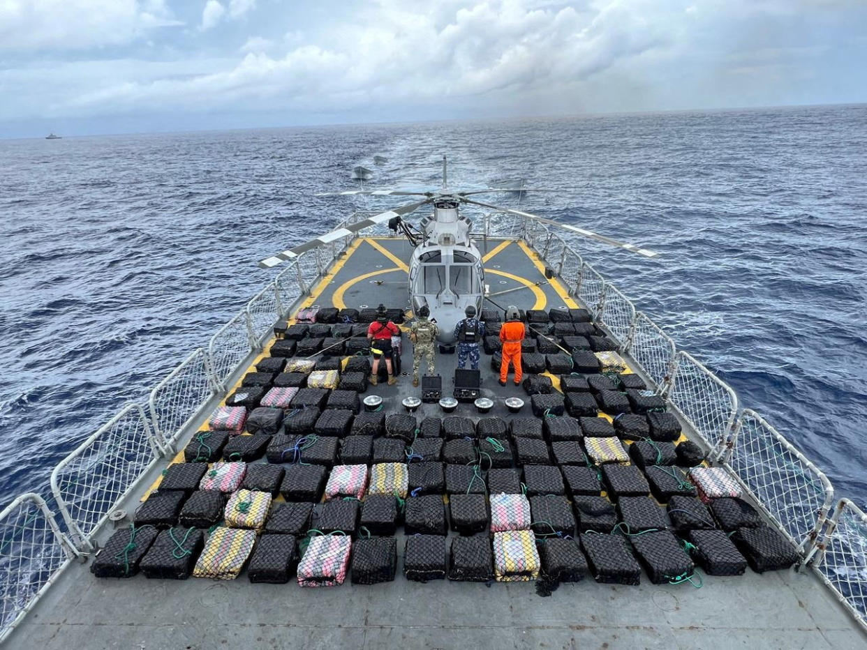 Video displays 7.2 heaps of cocaine seized in high-speed ocean chases