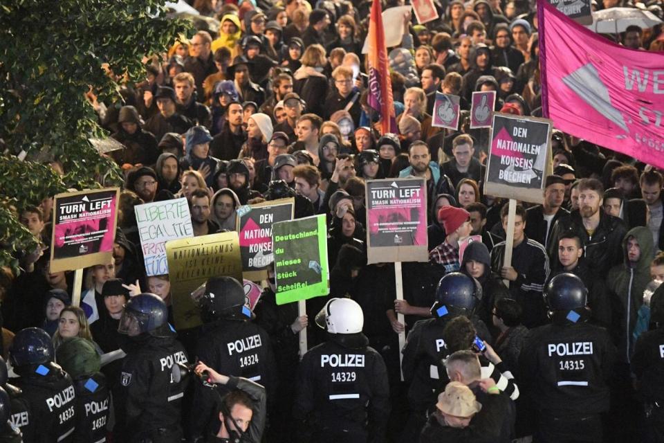 Protest: Demonstrators protesting against the nationalist AfD, party