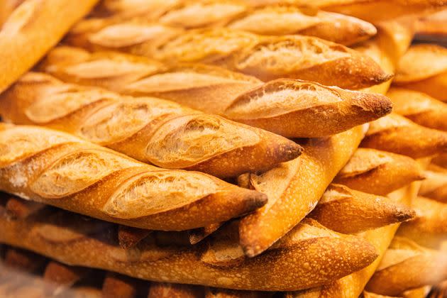 Pour Michel Biero, cet alignement était “obligatoire” car la baguette est un produit très symbolique en France. (Photo: Alexander Spatari via Getty Images)