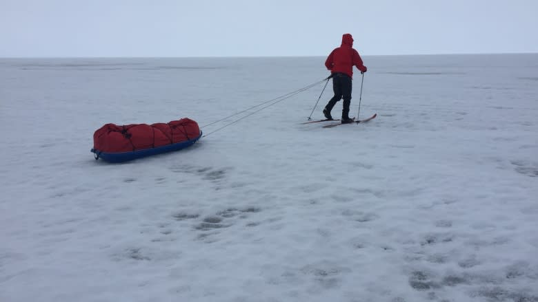 One man's quest to journey from Pacific to Arctic Ocean continues on Great Slave Lake