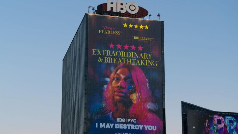 Una gran valla publicitaria anuncia la serie I May Destroy You, 21 de diciembre 2020