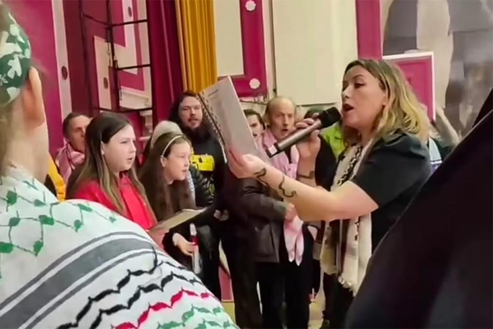 Church was the main guest at ‘The Big Sing’ fundraising event for the Middle East Children’s Alliance charity (Instagram)