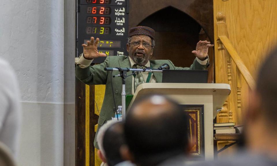 Imam Nasir Ahmad speaks during the Jumu’Ah prayer service ahead of the Ramadan celebration at Masjid Al-Ansar in Liberty City.