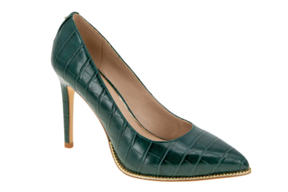 Hallix Pointed Toe Pump BCBGENERATION, Rebel Wilson