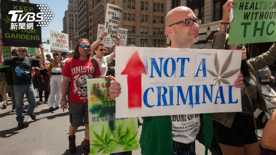 2021年有高達68%美國人同意「使用大麻應該合法」。（示意圖／shutterstock 達志影像）