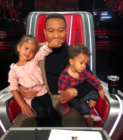 John Legend poses with his kids Luna and Miles at 'The Voice'