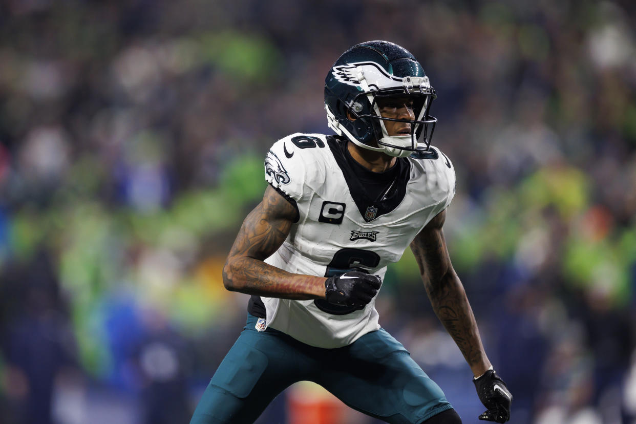 SEATTLE, WASHINGTON - DECEMBER 18: DeVonta Smith #6 of the Philadelphia Eagles runs a route against the Seattle Seahawks at Lumen Field on December 18, 2023 in Seattle, Washington. (Photo by Ryan Kang/Getty Images)