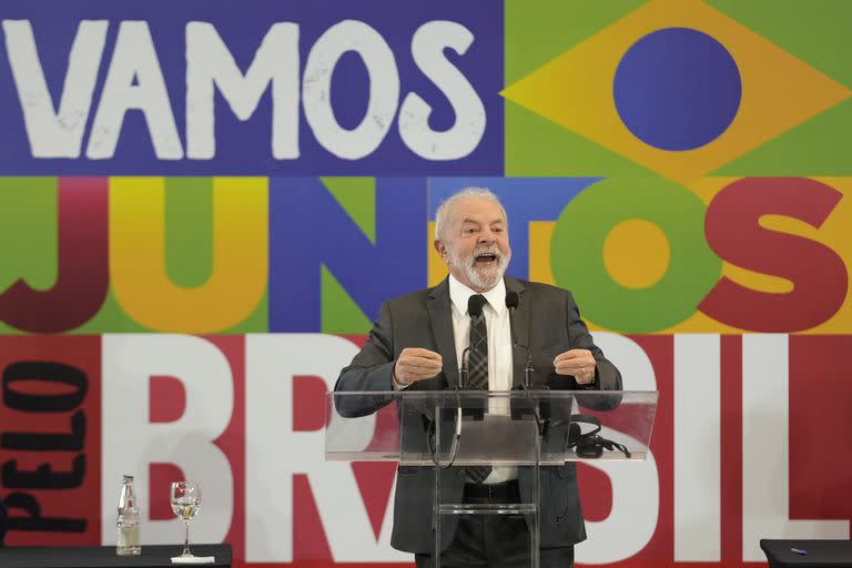 El expresidente de Brasil Luiz Inácio Lula da Silva, sigue adelante para las elecciones del 2 de octubre 