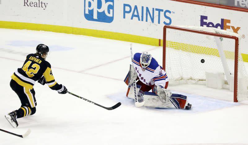 NHL: New York Rangers at Pittsburgh Penguins